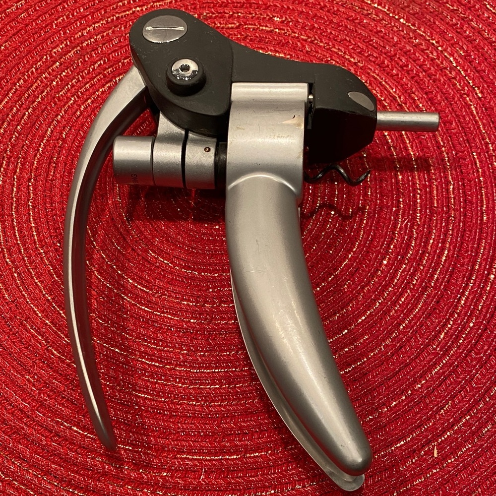 Lever-style Wine Bottle Opener